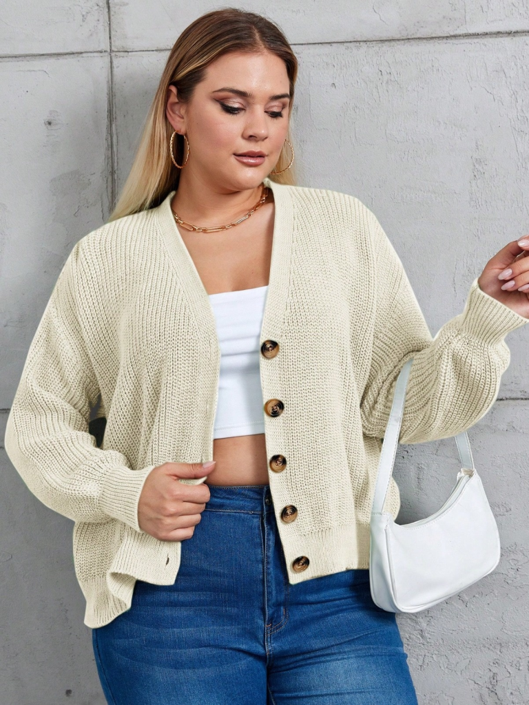 Female Five Button Detail Big Size Knitwear