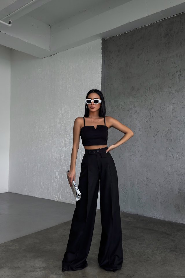 Üç Düğme Detayli Palazzo Pantolon Üç Düğme Detayli Palazzo Pantolon