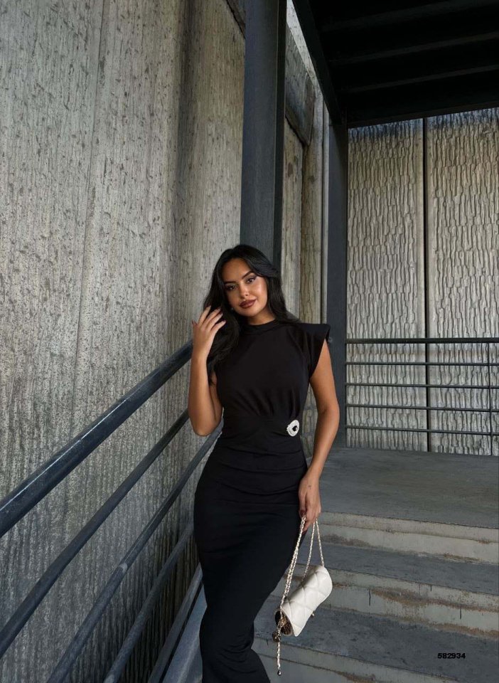 Kadın Bisiklet Yaka Vatkalı Broş Detay Kısa Kol Midi Boy Elbise