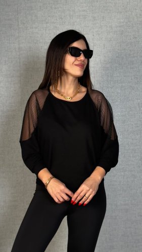 Kadın omuzları file detay fakir kol bluz