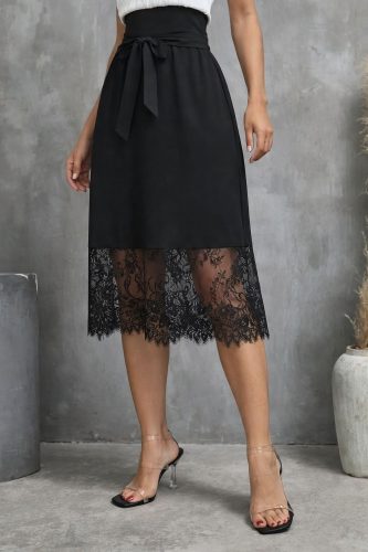 Kadın askılı v yakalı dantelli midi viskon elbise